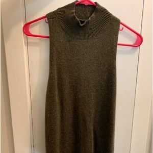 360 Cashmere Pullover High Neck Sleeveless Top